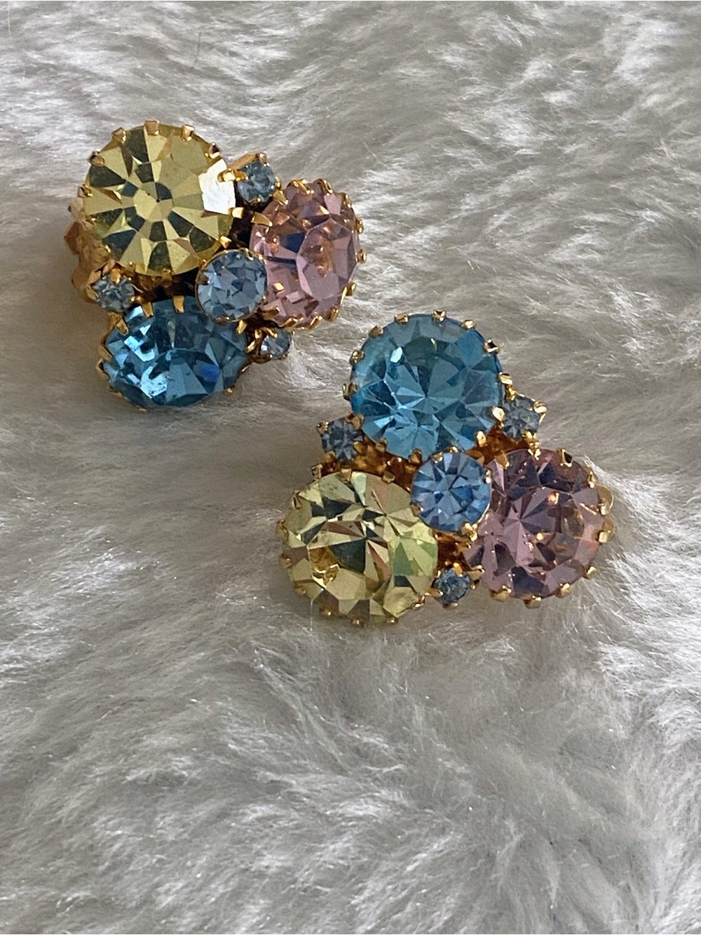 Vintage Gold-Tone Multicolor Rhinestone Pendant Necklace And Clip Earrings Set - Picture 4 of 12
